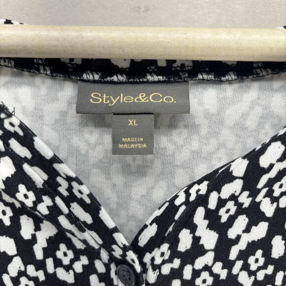 Style & Co. Womens T-Shirt Top Size XL Black White Geometric V Neck Short Sleeve - Picture 3 of 5